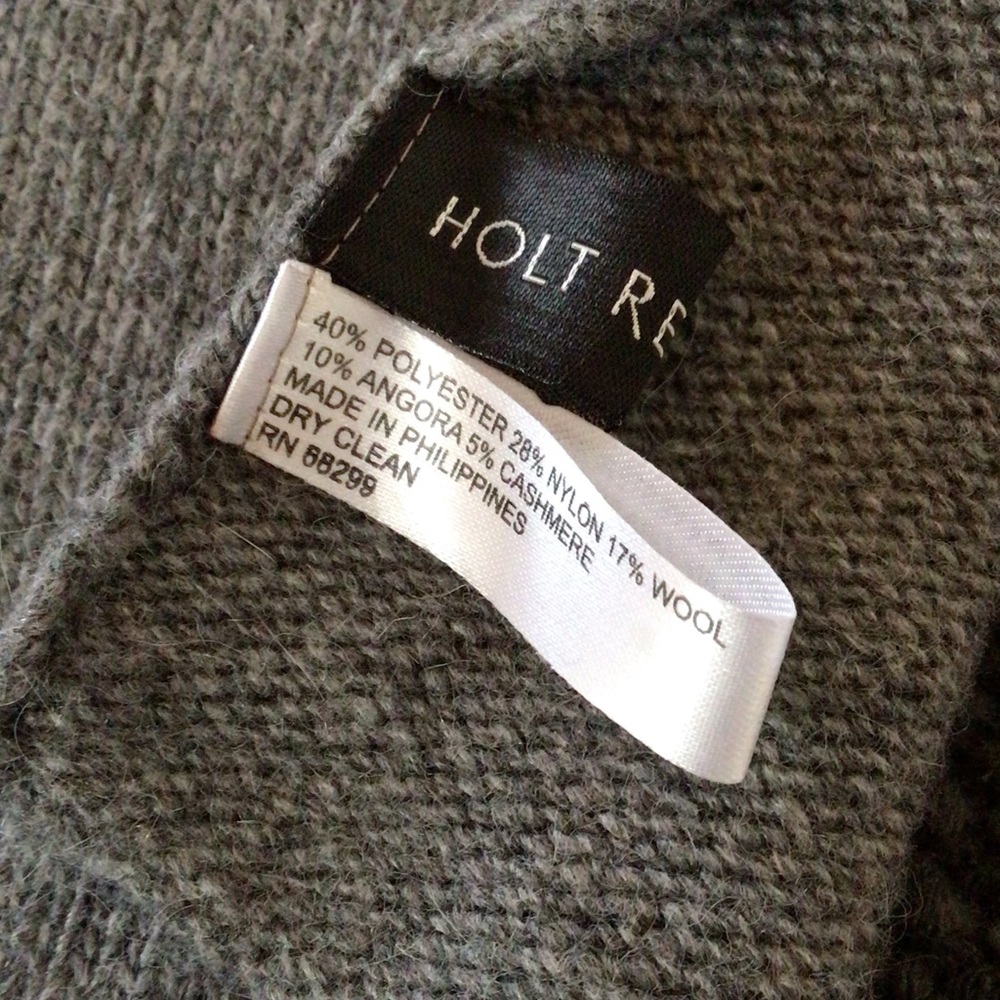 Holt renfrew scarf with bling, grey, new 76”x8” - Picture 4 of 4